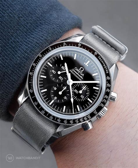 omega speedmaster professional strap size